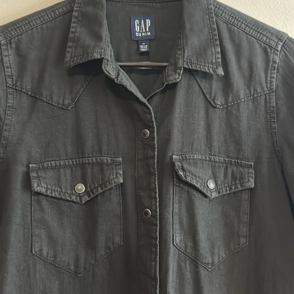 GAP Denim button down Shirt - Picture 5 of 6
